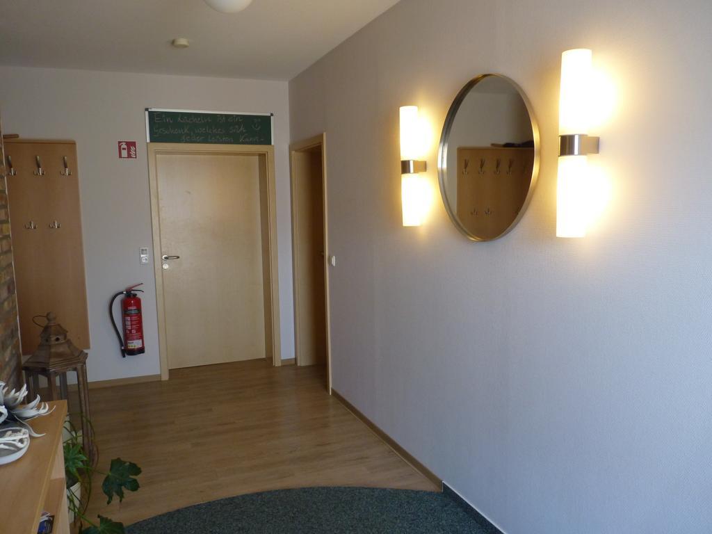 Cafe und Pension Blohm Greifswald Exterior foto