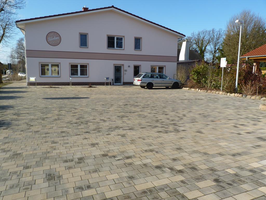 Cafe und Pension Blohm Greifswald Exterior foto