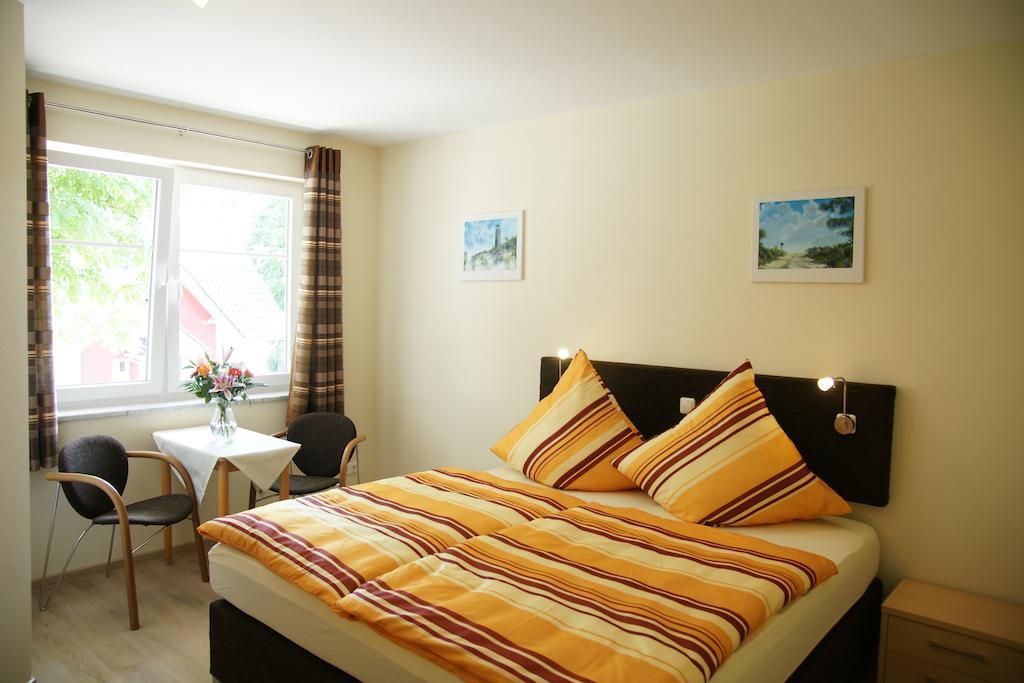 Cafe und Pension Blohm Greifswald Zimmer foto